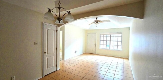 Photo - 7 W Prosperity Dr Unidad A