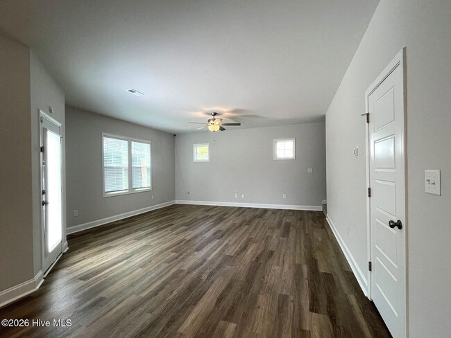 Photo - 143 Lonesome Glory Dr