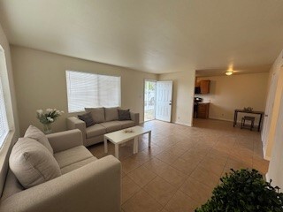 Building Photo - 38622 Larkin Ave Unit #2