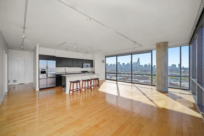 Photo - 860 W Blackhawk St Unit 1502