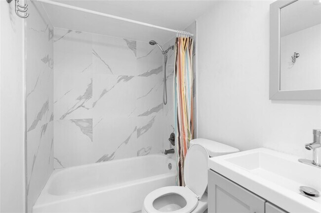 Photo - 4164 Inverrary Dr Unit 412