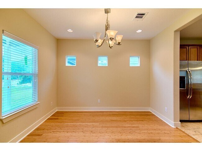 Photo - 1809 Walnut Ave