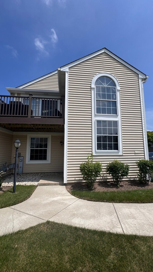 Building Photo - 640 Le Parc Cir Rental