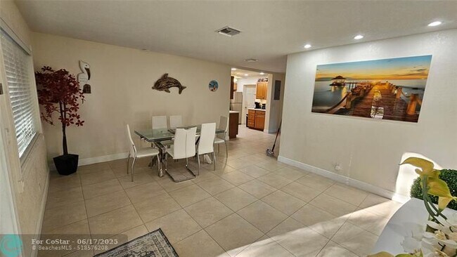 Photo - 436 NE 25th Ave