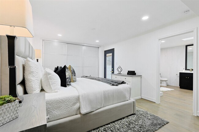 Photo - 526 Colquitt St