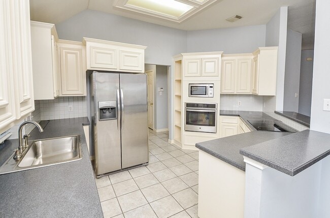 Photo - 3202 Shadowchase Ct