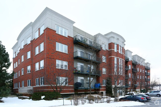 Photo - Delacourte Condominiums