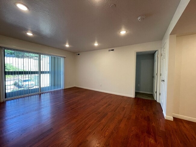 Photo - Remodeled 2 Bedroom 2 Bathroom Condo Near BYU