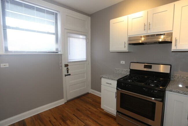 Photo - 632 W Stratford Unit N4