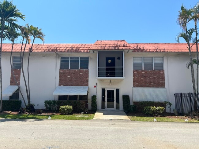 Photo - 3550 NW 8th Ave Unit 808