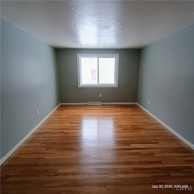 Photo - 113 Dearborn Pl