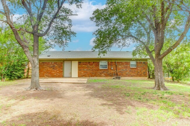 Photo - 4910 NW Pollard Ave