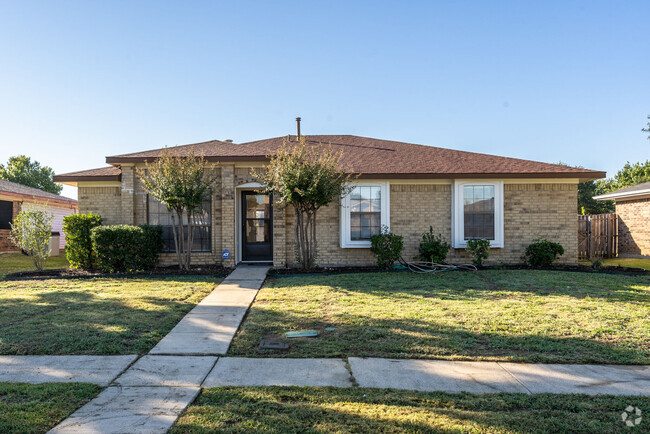 Building Photo - 1734 Glencairn Ln Rental