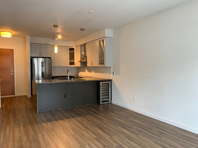 Photo - Urban Living at the Vik - Top Floor Condo Unidad 605