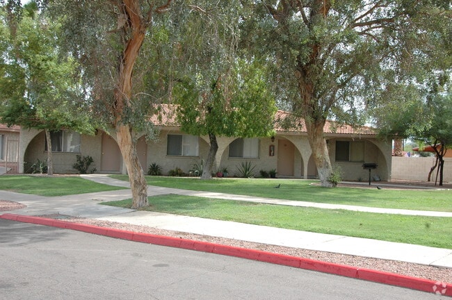 Buenas on Indian School Apartments