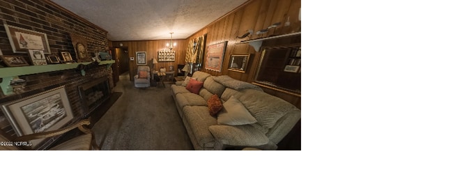 Photo - 702 N Elm St