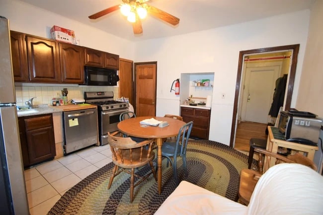 Photo - 6 Sewall St Unidad 2 Rental