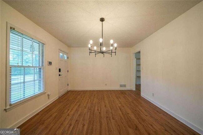 Photo - 2168 Cannon Hill Rd SW