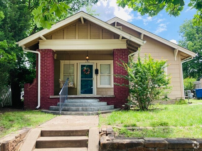 Building Photo - 1123 S Lewis Pl Rental