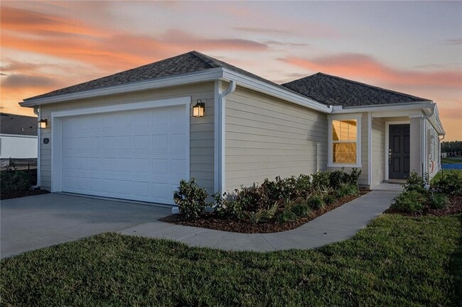 Photo - 33 Somerset Ave