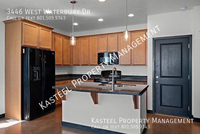 3446 W Waterbury Dr