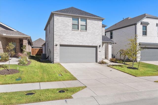 Photo - 608 Cottage Wood Dr