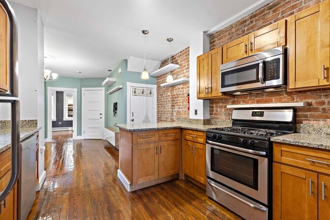 Photo - 6008 Tyler Pl