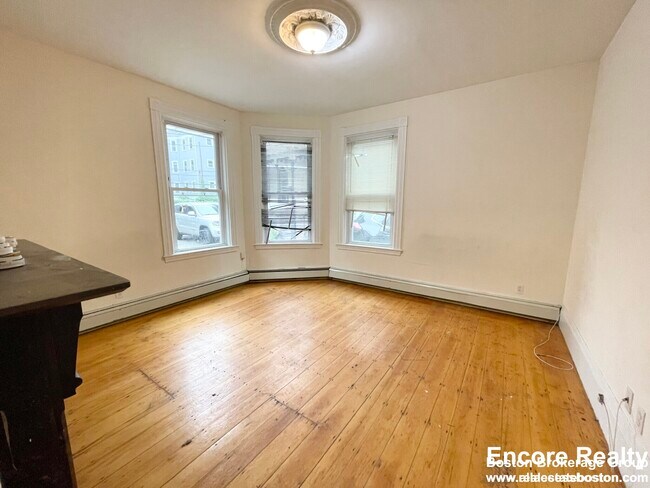 Photo - 1 Folsom Ave Unidad 1