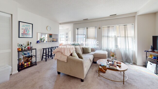 Photo - 175 Beacon St Unidad 314