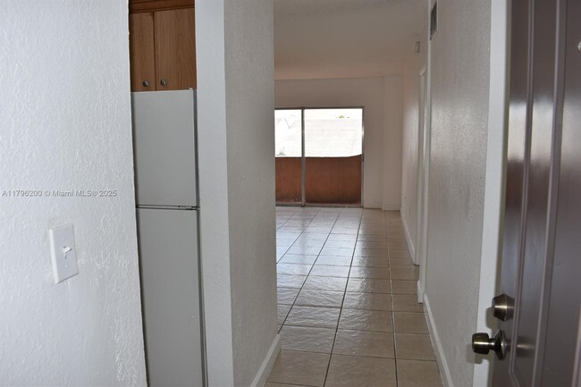 Photo - 10900 SW 104th St Apartamento Unidad 316