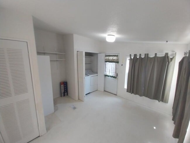 Photo - 1831 E Cornwall Rd