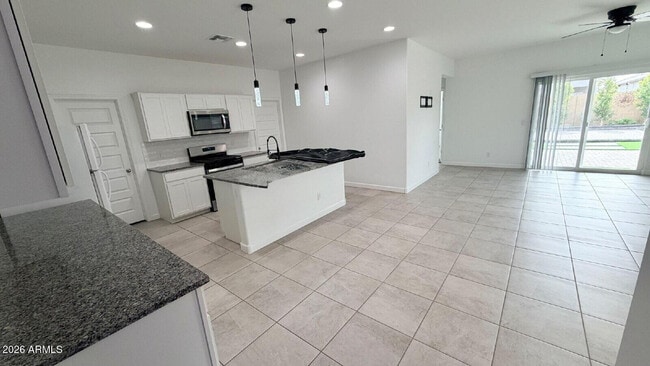 Photo - 40145 W Hillman Dr