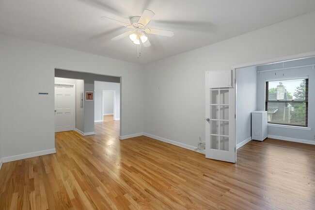 1518 W Belle Plaine Apt 3 Chicago IL 60613 - 1521 N Bell Ave Apartment Unit 3