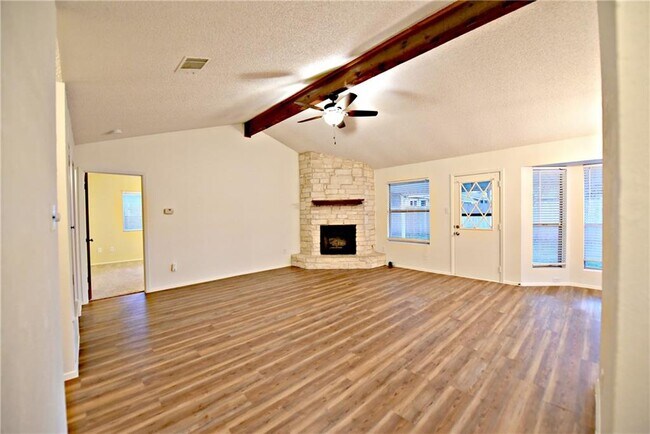 Photo - 805 Lone Tree Ct