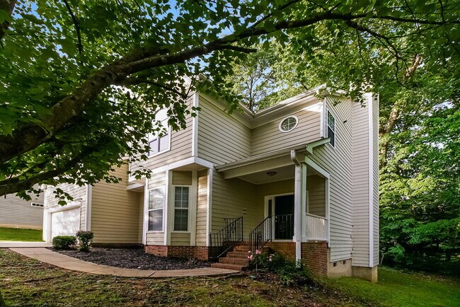 Photo - 5202 Hedgecrest Pl