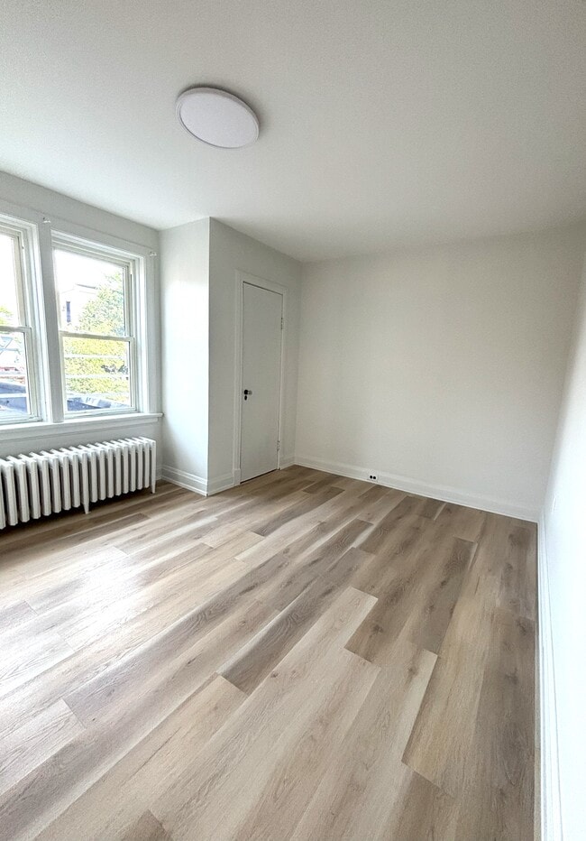 Photo - Fully Renovated 2BR in the Heart of Downtown Orillia Unité 1