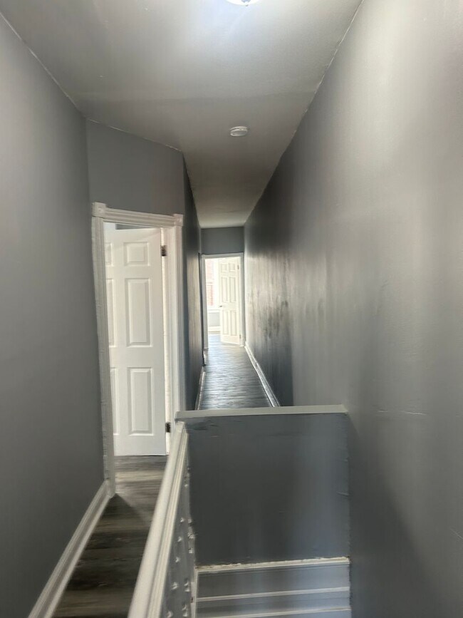 Photo - 3BR 1,5 bath Only with 3 Br pha voucher