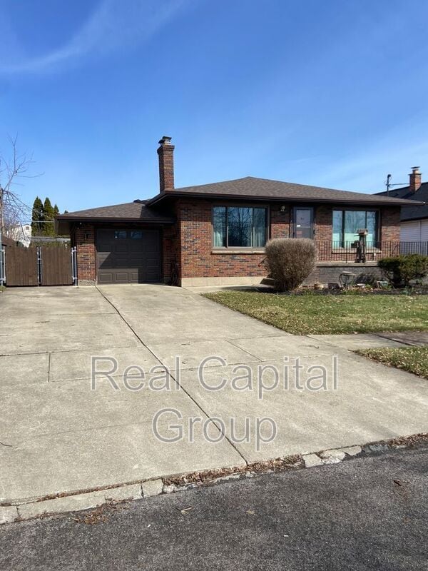 Photo - 3518 Ontario Ave