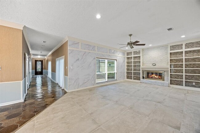 Building Photo - 10703 Cypresswood Dr Rental