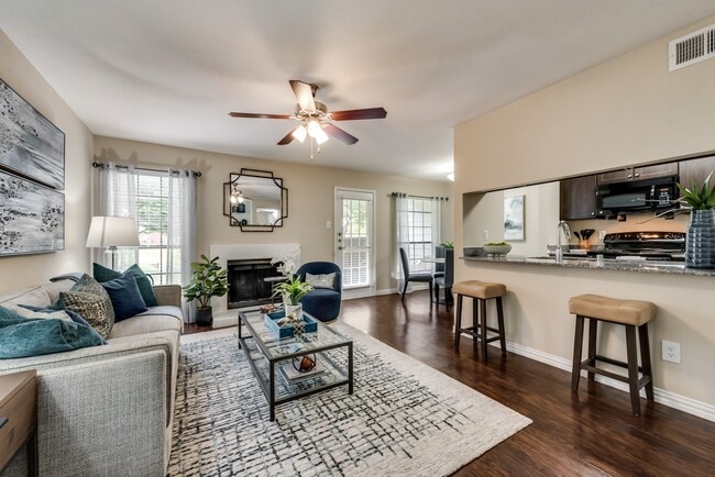 Mount Vernon Apartments | Desoto TX | Spacious Floor Plans with Hardwood Style Flooring - Mount Vernon