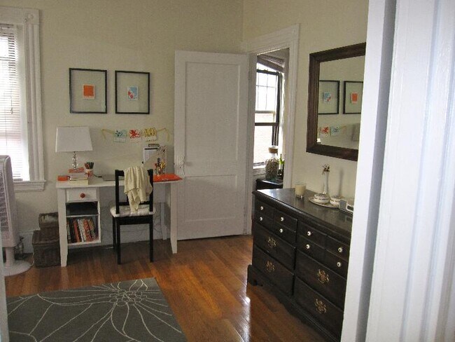 Photo - 74 Babcock St Unit 2