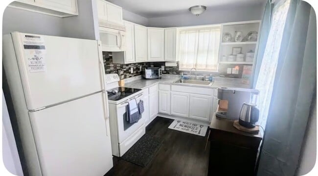 211 Belfast Dr