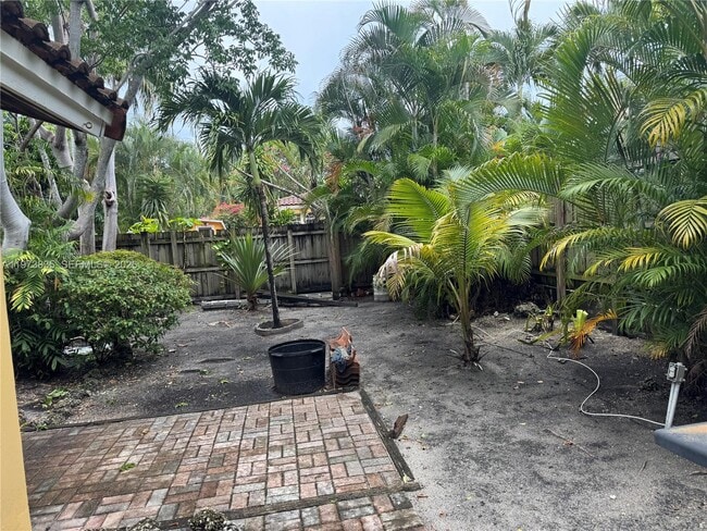 Photo - 1423 Wiley St Unit Cottage