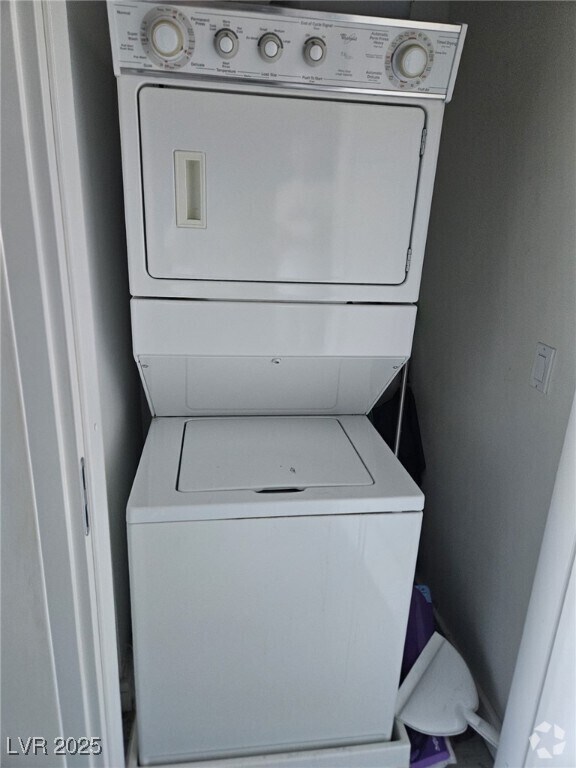 Building Photo - 200 Hoover Ave Unit 1410 Rental
