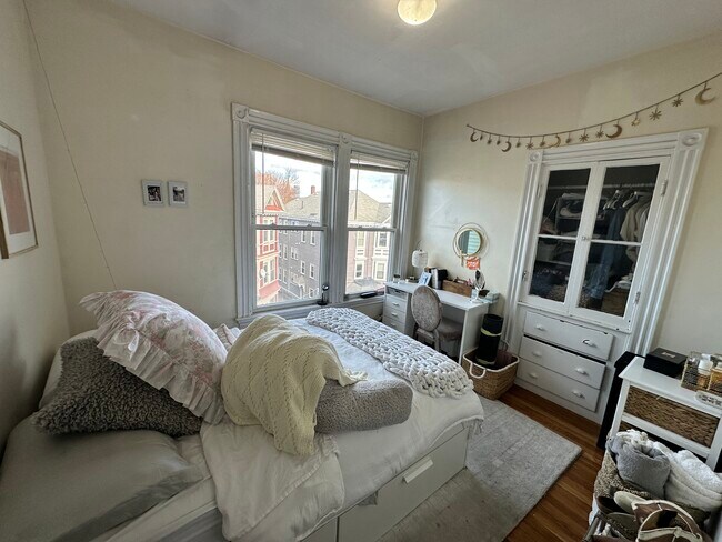Photo - 80 Hillside St Unit 3