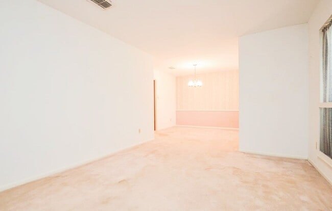 Photo - 8911 Stroud Dr