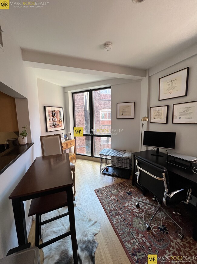 Photo - 1654 Washington St Condo Unit 304