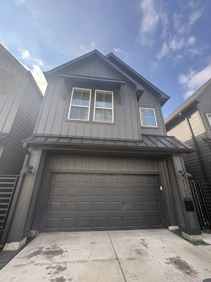 Photo - Beautifully appointed home centrally located in Houston, TX