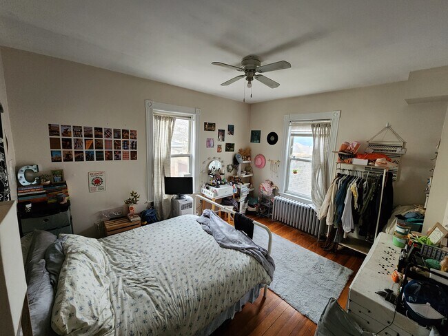 Photo - 140 Brooks St Unidad 1