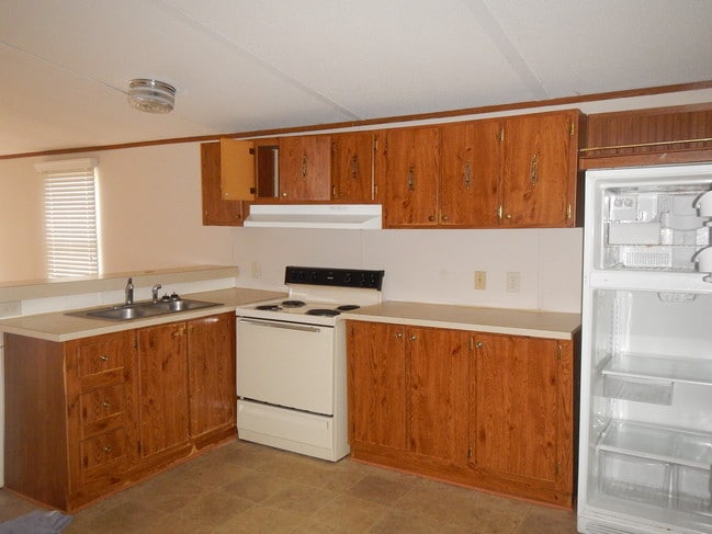 Cocina - 233 Frankie Ln